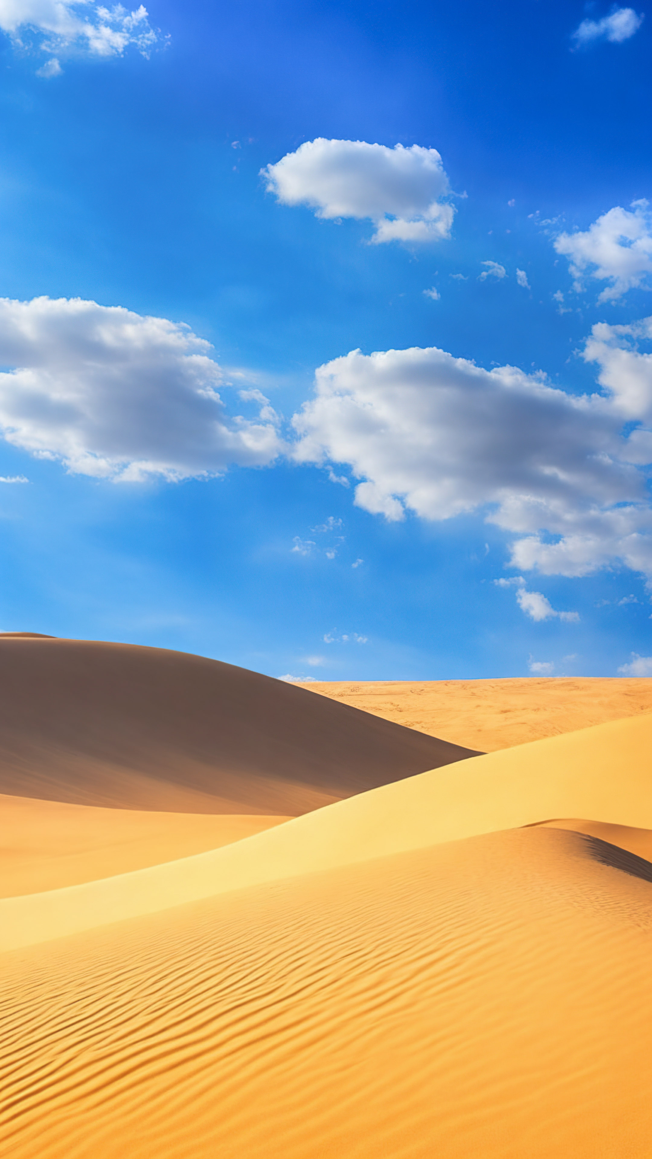 Savourez la quiétude de notre fond d'écran de ciel, présentant un paysage désertique serein avec des dunes de sable s'étendant jusqu'à l'horizon sous un vaste ciel bleu.
